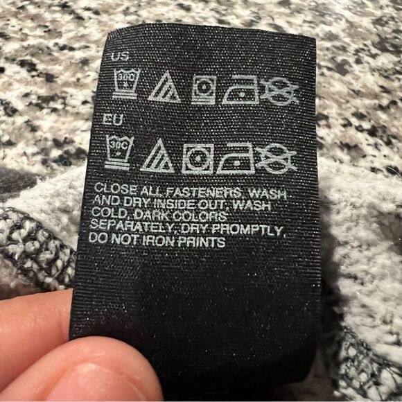 Tommy Hilfiger Girls' Zip Up Hoodie Heather Gray Pink Stripes Sz. Small (6-7) - Picture 8 of 9